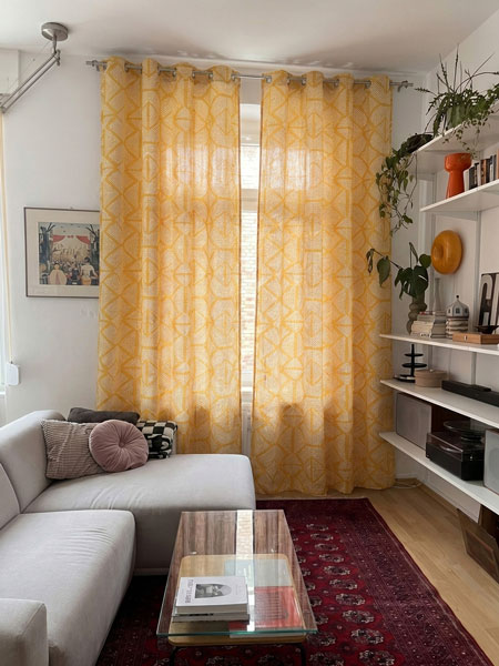 Aperçu rideau fenêtre dans un bureau à domicile avec DecorViz AI