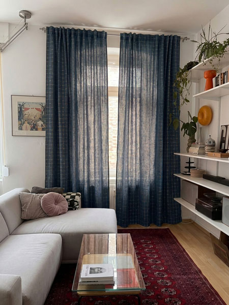 Aperçu rideau DecorViz AI dans une chambre à coucher