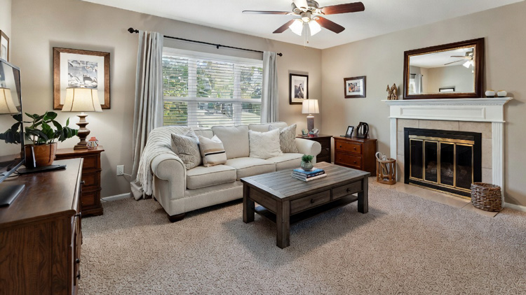 Étape 1 : Le client téléverse la photo de son salon sur DecorViz Storefront